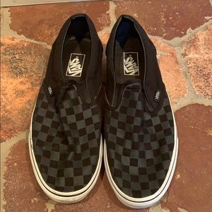 Men’s Black Checkered Slip-on Classic Vans